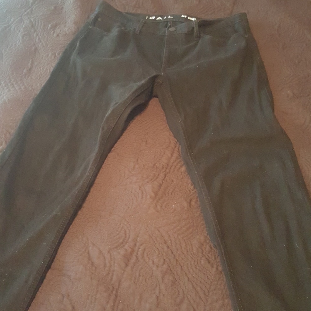 Men skinny jeans